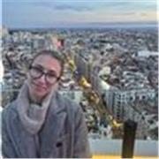 Profesora nativa de español para extranjeros, especializada en aprender rápido la comunicación necesaria para el día a día