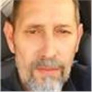 Professionnel cuisinant propose cours de dressage à l'assiette, cuisine semi gastronomique. 