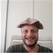 Profesor de Física para todos los niveles. Clases prácticas con pizarra y herramientas de IA para que hagas ejercicios