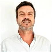 “Profesor de inglés nativo con 5 años de experiencia ofrece clases particulares para niños y adultos online