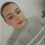 Estudio administración y gestión de empresas. En la ESO di economía como optativa.