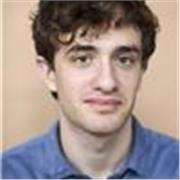Étudiant en Économie Internationale, j'ai effectué mon bachelor en économie en Suède à la Jönköping International Business School où j'y ai suivi un cursus intégralement dispensé en anglais