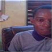 Titulaire d’une licence en Lettres Modernes, je suis passionné par la langue française et sa transmission. 