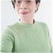 Prof d'informatique, j'initie les élèves aux bases de la programmation et au développement d'un esprit de résolution de problèmes.