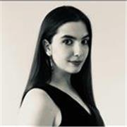 Profesora titulada en Teatro con mas 15 años de experiencia, imparte clases tanto onlie como presencial. 