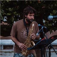 Insegnante di sax tenore, contralto - teoria e solfeggio