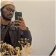 Étudiant en informatique proposant du soutien scolaire