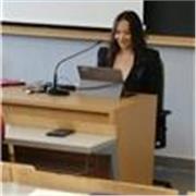 Insegnante qualificata C1, offre lezioni private in inglese per studenti di scuola primaria e secondaria, disposta a farlo online.