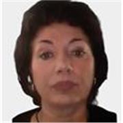 Laureata in materie umanistiche con specializzazione linguistica