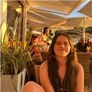 Profesora/ Cuidadora, imparto clases de ingles a niños y ayudo con los deberes a la vez que pasamos un buen rato!