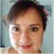 Profesora de educación a la primera infancia para niños de edad entre 0 a 5