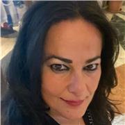 Insegnante bilingue sia per miglioramento della lingua che per aiuto compiti . Studenti ed adulti.