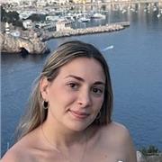 Graduada en Biotecnología, con alto nivel en inglés.