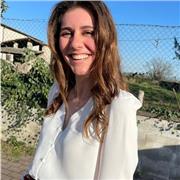 Se cerchi una persona che ti aiuti nelle materie più ostiche e complicate ci sono!