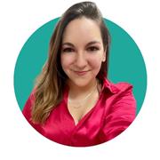 Administrativa de centros de salud con años de experiencia en el sector brinda clases de facturación médica y secretariado