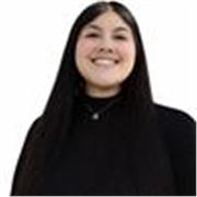 Profesora de Biología con formación en Biotecnología clases dinámicas para estudiantes.