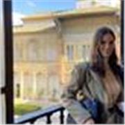 Profesora de Matemáticas, Lengua Castellana y demás asignaturas de refuerzo. Estudiante del Grado de Educación Infantil de último curso de la Universidad de Sevilla