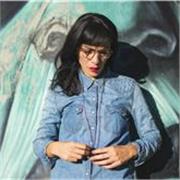 Profesora de Español, conversación, lectura y escritura