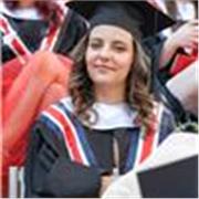 English Studies MA student (UAB) with a BA in English Literature, offering online English lessons. 