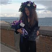 Insegnante di italiano neolaureata in lingue con tesi in linguistica italiana