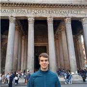Insegno la mia madrelingua, cio'è lo spagnolo, mediante una metodologia efficace e rapida
