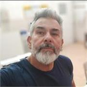 Profesor, coach enseña coaching a alumnos de todas las edades