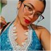 Profesora de Apoyo Escolar Virtual para Niños de Primaria, con Énfasis en Repaso y Refuerzo