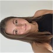 Docente titulada en Magisterio de Educación Primaria en la Universidad de Zaragoza, especializada en Audición y Lenguaje.