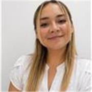 Profesora de Español que Imparte Clases a Niños, Adolescentes y Adultos