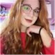 Ragazza laureanda in mediazione linguistica disponibile per impartire lezioni online provate di lingua inglese. Impariamo divertendoci e rispettandoci vicendevolmente
