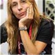 I offer private language lessons tailored to your needs and expectations. 