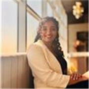 CELTA-certified ESL teacher with over 3 years of experience teaching adult learners online and in person across India, UAE and UK.