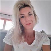 Professeur de français et espagnole pendant 10 ans dans les collèges et les lycées en Italie et titulaire du MASTER 1Meef second degré d'Italien je serai contente de vous aider à pregresser dans les langues et les cultures étrangères