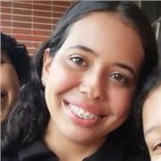 Me defino colo una persona apasionada por el inglés, que lo estudio no solo por deber sino por pasión por el idioma. Espero dar clases a niños y jóvenes que se sientan de igual forma apasionados o interesados por el idioma