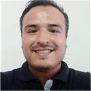 Maestro en cómputo a niños de primaria y tecnologías móviles a adultos