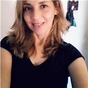 Profesora de educación tecnológica, imparte clases a niños de todas las edades