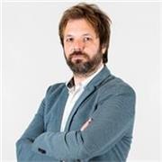 Profesor de producción musical para los amantes de la música.