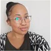 Online English tutor, teaches conversational lessons with teenagers and adults