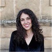 Se hai bisogno di aiuto per migliorare il tuo inglese a scuola, all'università o per superare un esame, sono qui per te! 
