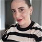 Soy organizada, empática y paciente con mis alumnos. Me agrada y tengo más experiencia en niños pequeños, hasta 8 años. 