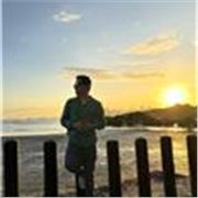 Profesor sobre alternativas de inversión de mercado de capitales