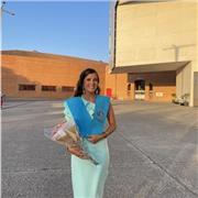 Maestra en educación primaria con mención en educación especial, con experiencia como profesora de apoyo de matemáticas de ESO