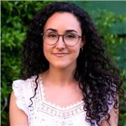 Profesora de Fotografía apta para todas las edades y niveles.