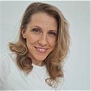 Professionelle Sängerin und Vocal Coach mit Mozarteums-Abschluss bietet Gesangsstunden in Pop und Jazz für alle Altersstufen