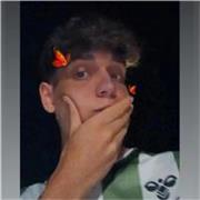 Una persona responsable y con muchas capacidades para enseñar idiomas.