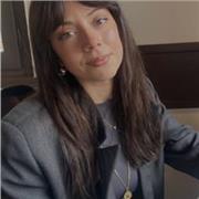 Offro lezioni di lingua Inglese  a studenti della scuola secondaria di I grado e di II grado.