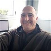 Madrelingua spagnolo (argentino) e italiano bilingue. Formazione: ingegnere meccanico