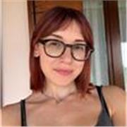 Ciao! Sono una ragazza qualificata con una solida formazione accademica e un'esperienza diretta con la lingua inglese