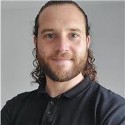 Do you know the similarity between a private teacher and a restaurant?