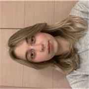 studentessa all’ultimo anno di liceo linguistico, offre ripetizioni a ragazzi delle scuole medie o superiori di inglese o francese